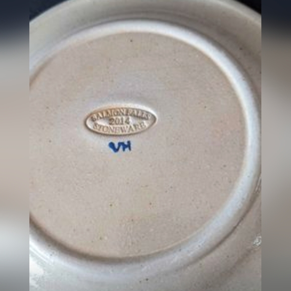 Salmon Falls Stoneware Decorative Plate 8" - Picture 4 of 4